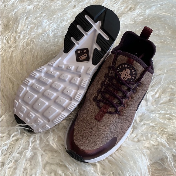 NWT Nike Huarache run Ultra Special edition - Picture 7 of 7